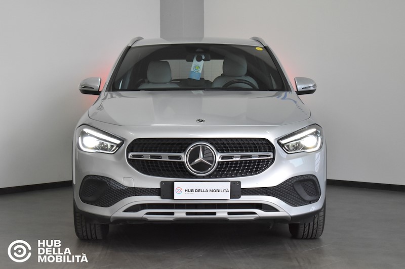 MERCEDES-BENZ GLA 200 d Automatic Sport